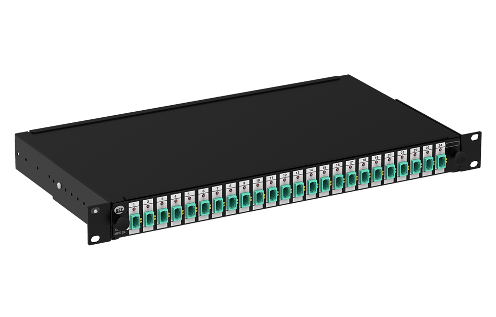 Укомплектованная оптическая полка PatchView+ 24x MPO MM (вид спереди)